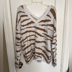 Cyrus White and Beige V-Neck Sweater with Tiger Stripes. Great condition. Size L